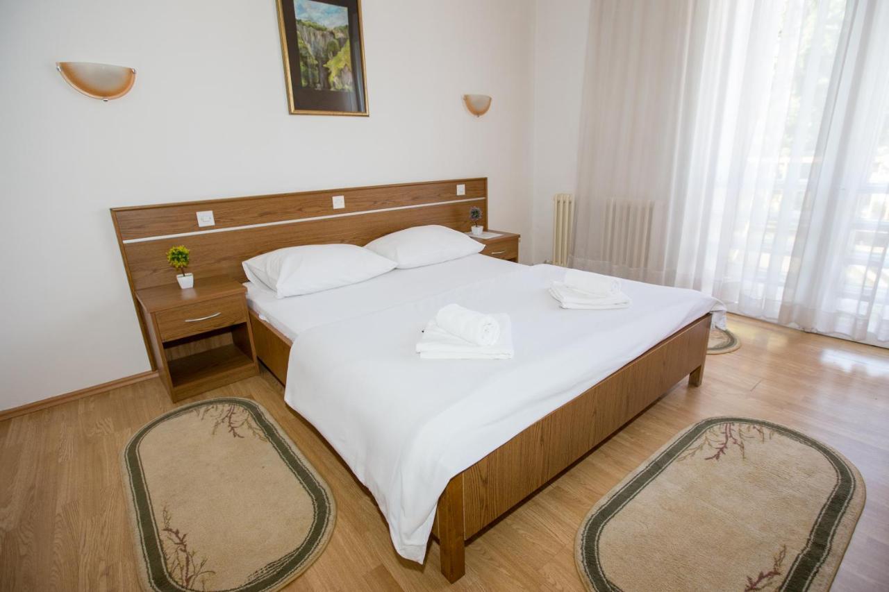 Hotel Onogost Niksic ภายนอก รูปภาพ